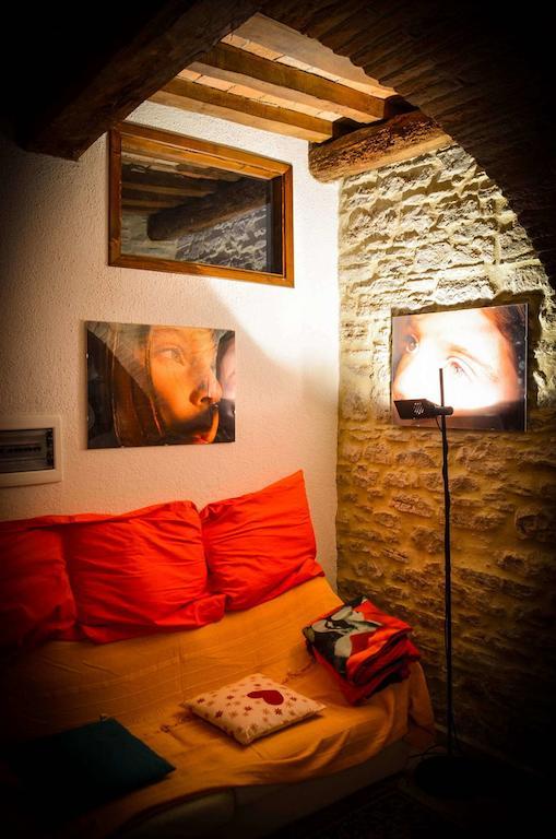 Agriturismo Cailuca Pietralunga (Umbria) Quarto foto